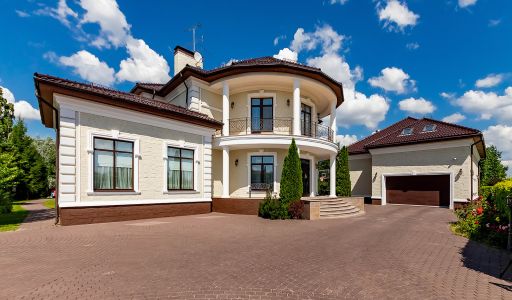 Особняк в КП Монтевиль