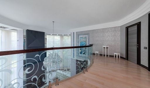 Особняк в КП Монтевиль