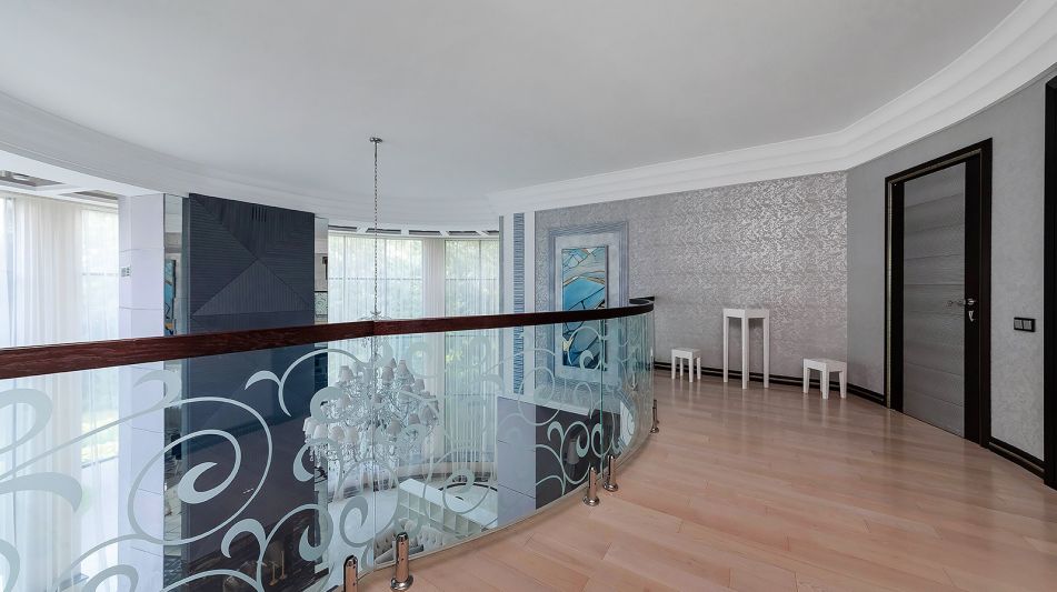 Особняк в КП Монтевиль