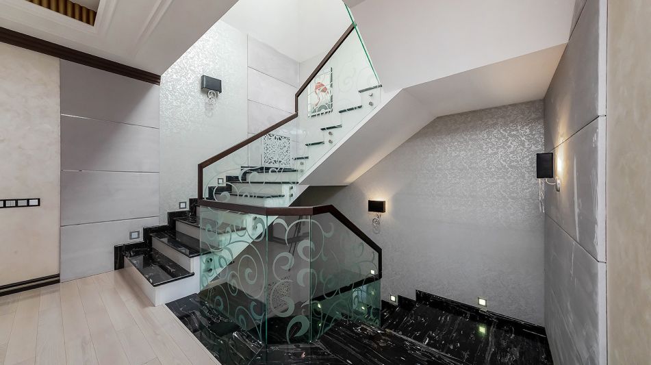 Особняк в КП Монтевиль