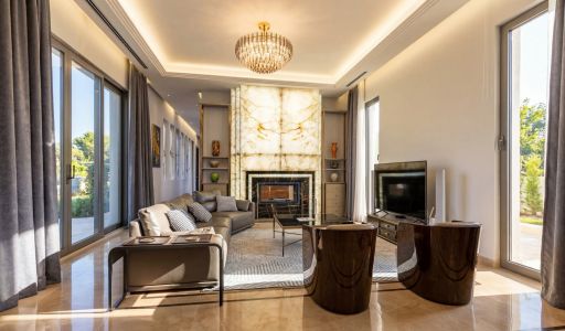 Стильный дом в КП Усово Плюс