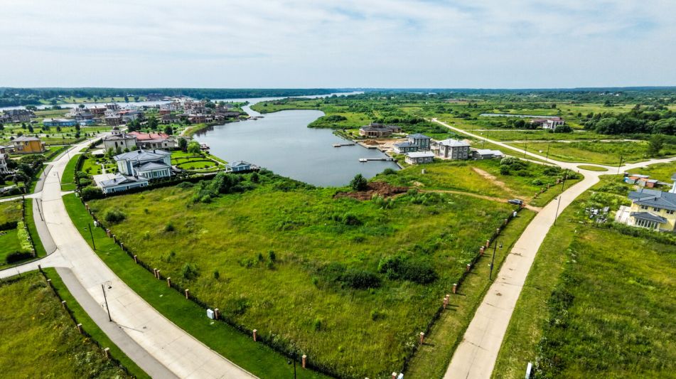 Участок у воды в КП Екатериновка
