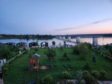 Парк-отель на берегу Волги