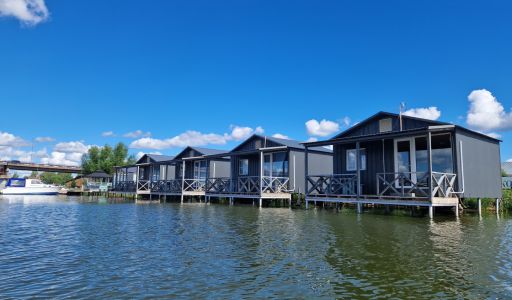 Резиденция на берегу Волги