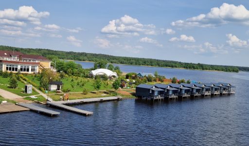 Резиденция на берегу Волги