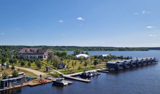 Резиденция на берегу Волги