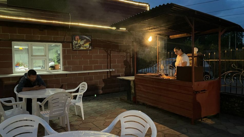 Здание с участком в ПГТ Снегири