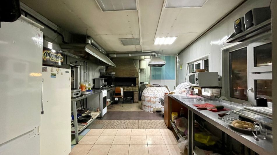 Здание с участком в ПГТ Снегири