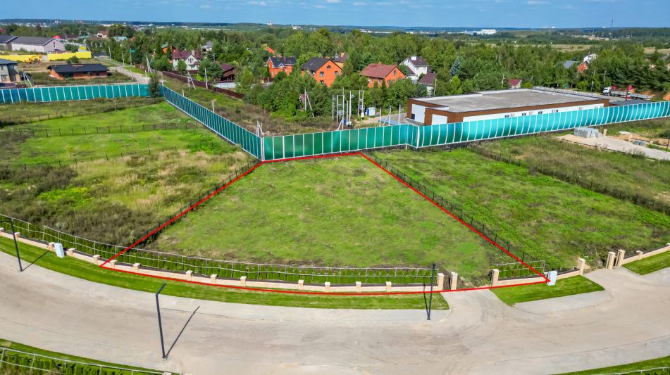 Участок в КП Миллениум Парк