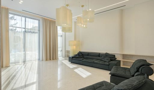 Вилла из мрамора в Николо-Урюпино