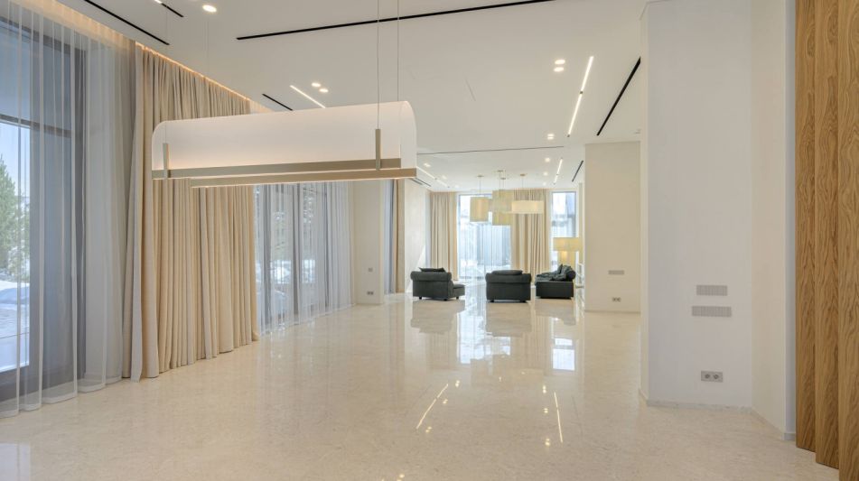 Вилла из мрамора в Николо-Урюпино