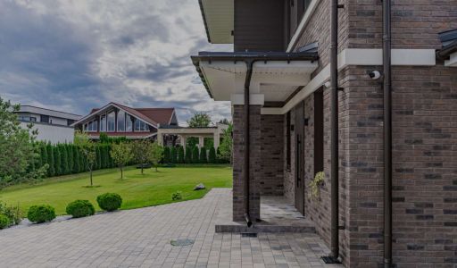 Дом в стиле Райта в Новорижском