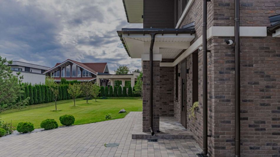 Дом в стиле Райта в Новорижском