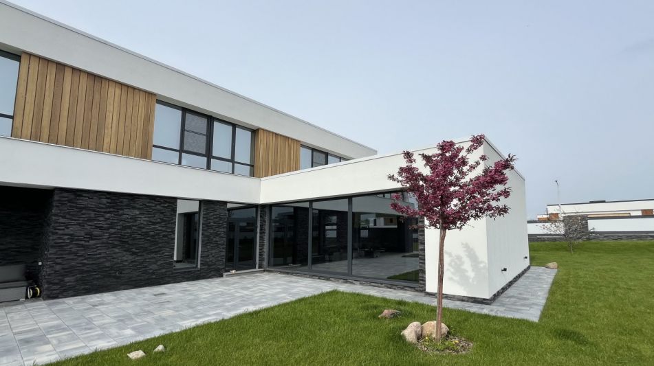 Современный дом в КП Райт Вилладж