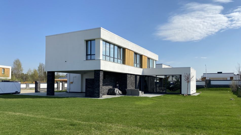 Современный дом в КП Райт Вилладж