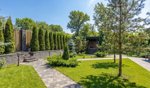 Дом с теннисным котом в СНТ Пламя