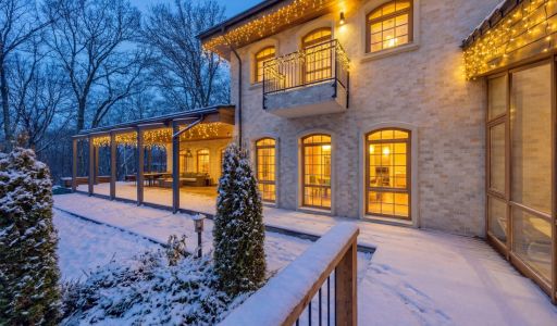 Дом с теннисным котом в СНТ Пламя