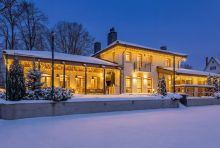 Дом с теннисным котом в СНТ Пламя