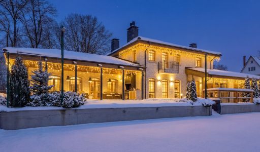 Дом с теннисным котом в СНТ Пламя