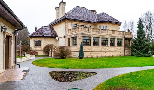 Особняк в КП Миллениум парк