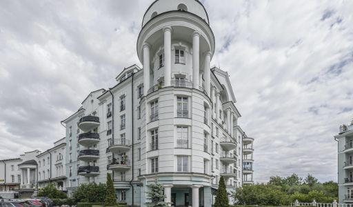 Панорамная дизайнерская квартира