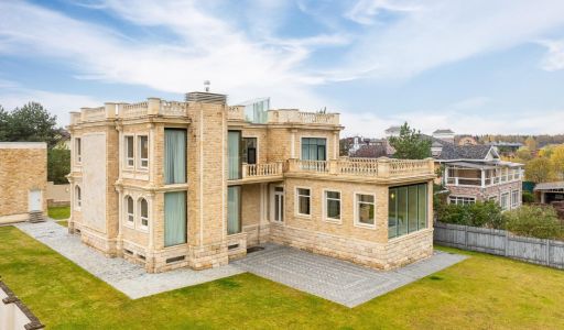 Особняк в КП Петровский парк