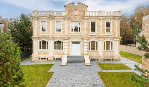 Особняк в КП Петровский парк