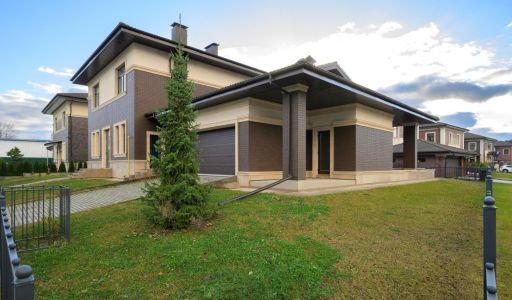 Дом в КП Петрово-дальнее