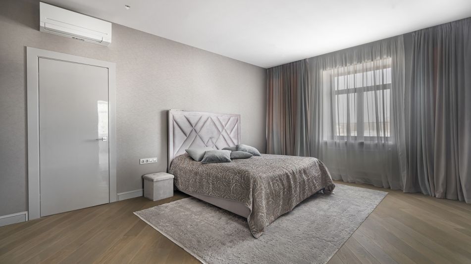 Дом с бассейном в КП Гринфилд