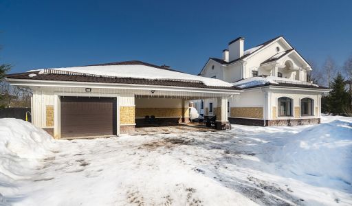 Дом с бассейном в КП Гринфилд