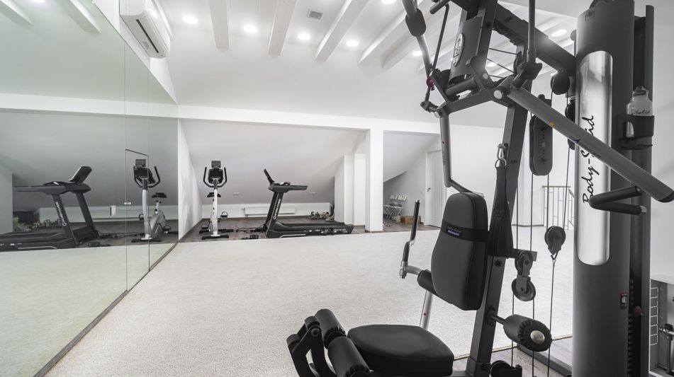 Дом с бассейном в КП Гринфилд