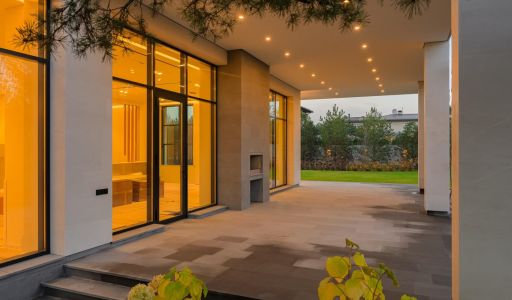 Вилла из мрамора в Николо-Урюпино