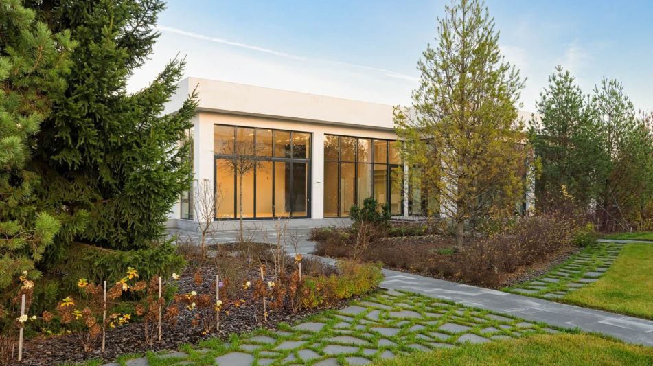 Вилла из мрамора в Николо-Урюпино