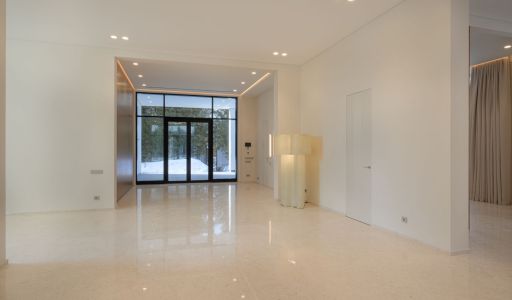 Вилла из мрамора в Николо-Урюпино