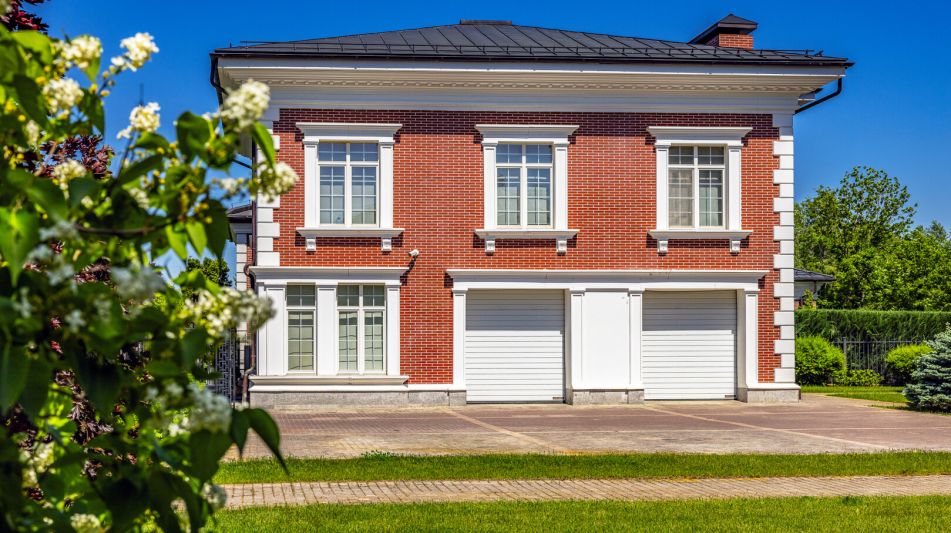 Дом с бассейном в КП ПаркВилл