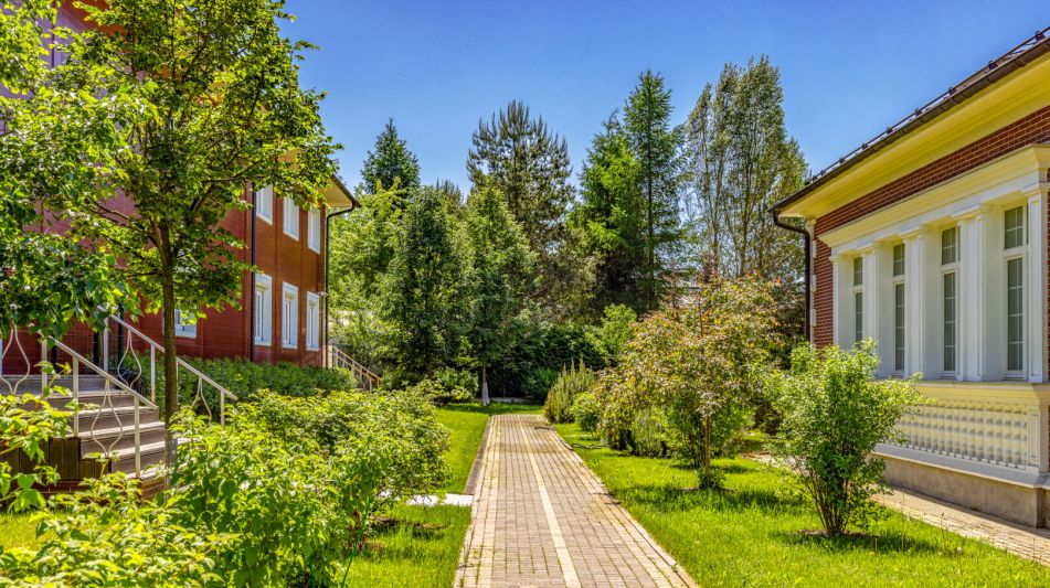 Дом с бассейном в КП ПаркВилл