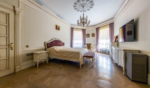 Дом с бассейном в КП ПаркВилл