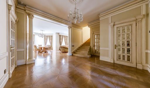 Дом с бассейном в КП ПаркВилл