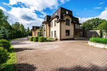 Дом с бассейном в КП Поречье