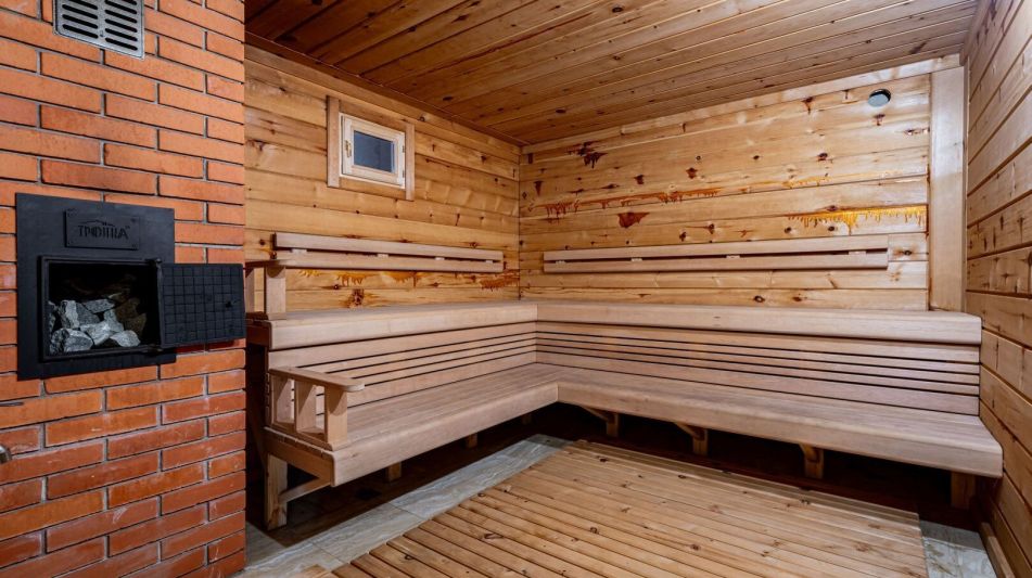 Дом с бассейном в КП Поречье