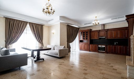 Дом с бассейном в КП Поречье