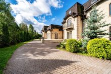 Дом с бассейном в КП Поречье