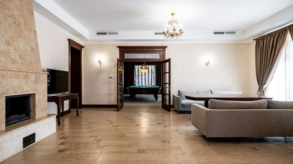 Дом с бассейном в КП Поречье