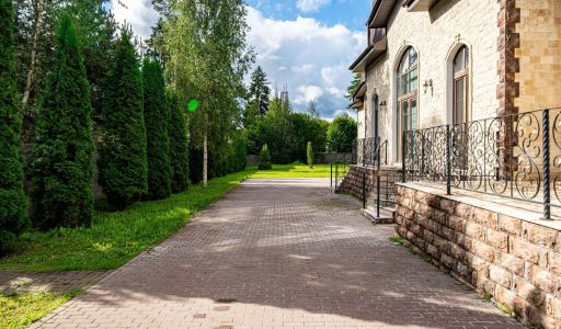 Дом с бассейном в КП Поречье