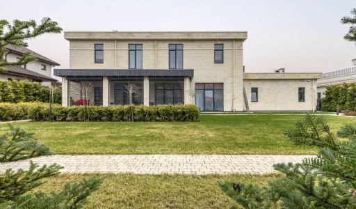 Просторный дом в КП Новорижский