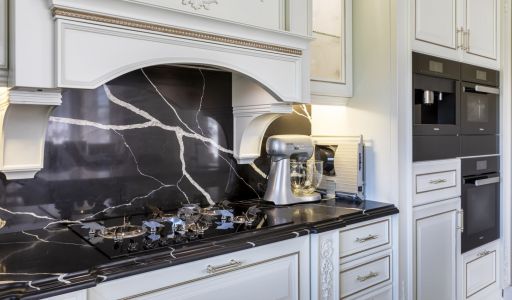 Особняк в кп Шато Соверен