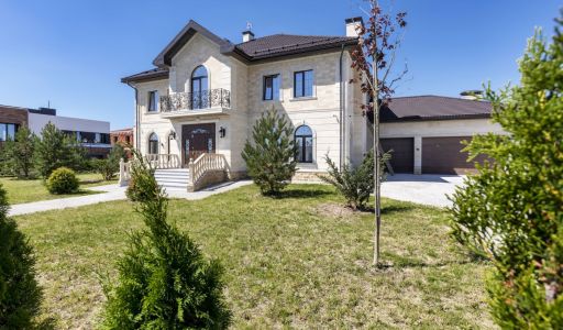 Особняк в кп Шато Соверен