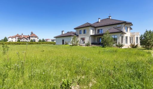 Особняк в кп Шато Соверен