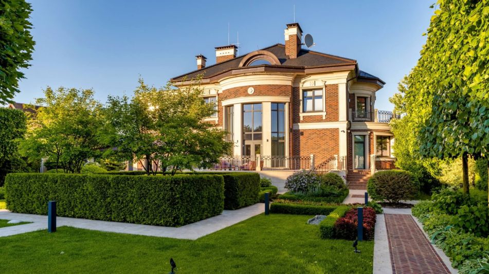 Современный дом в КП Аврора