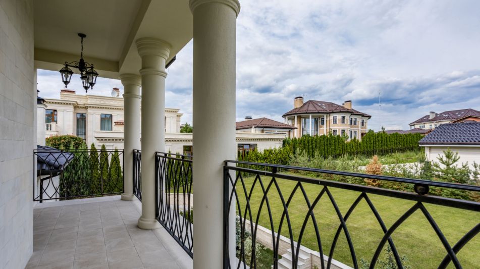 Новый дом в КП Ренессанс парк